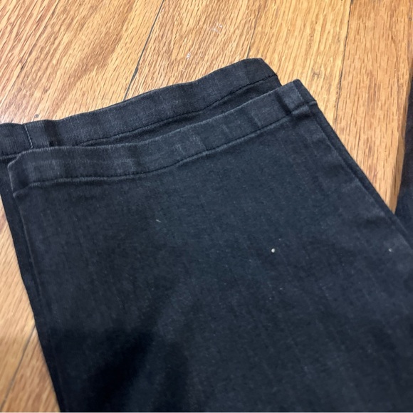 Eileen Fisher Skinny Jeans Organic Cotton Black Coated Size 2 Straight Leg - Picture 3 of 8